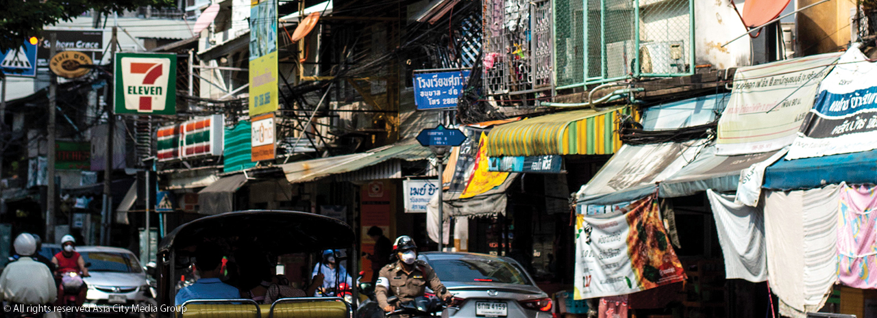 St Louis Bangkok BTS Sathorn - AMAZING Buildings & Street Scenes 2021 