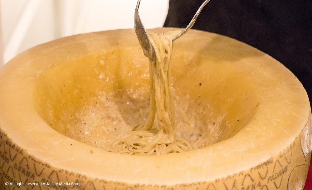 Bangkok restaurants are whipping up pasta in humongous Parmesan wheels.  Here's where to get a taste. | BK Magazine Online