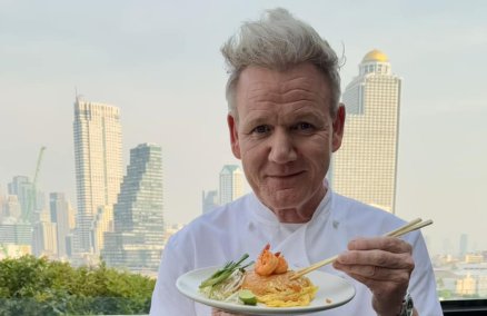 Photo: Gordon Ramsay in Bangkok / Instagram @gordongram