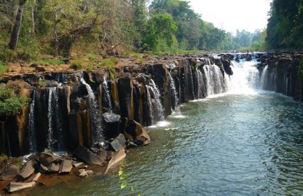 Tad Pha Suam