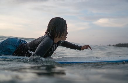 Khao Lak surfing / image courtesy of Ken Yashiro