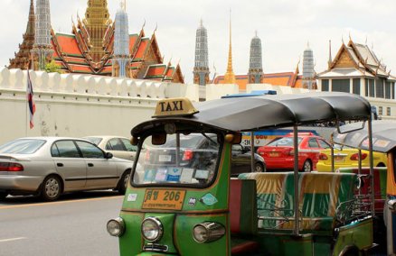 Tuk-tuk Outside the Grand Palace. Credit: SK (via Flickr)