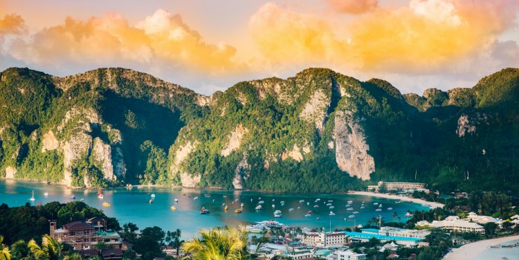Why you should ditch flights from Bangkok for overland journeys across Thailand
