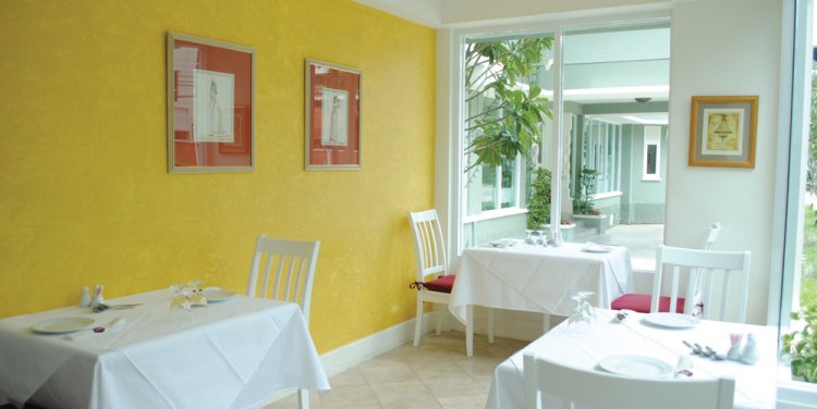 Anna Restaurant & Gallery