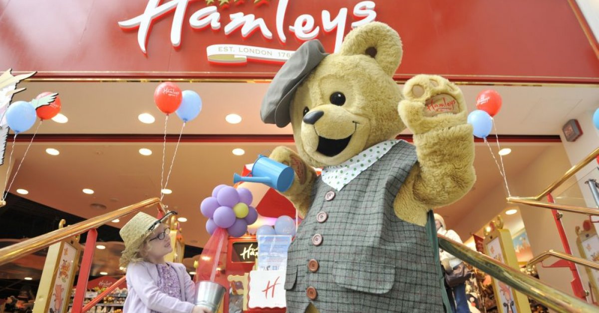 Hamleys london. Магазин игрушек Хэмлис. Хамлис детский магазин игрушек Англия. Hamleys Европейский. Известные магазины игрушек.