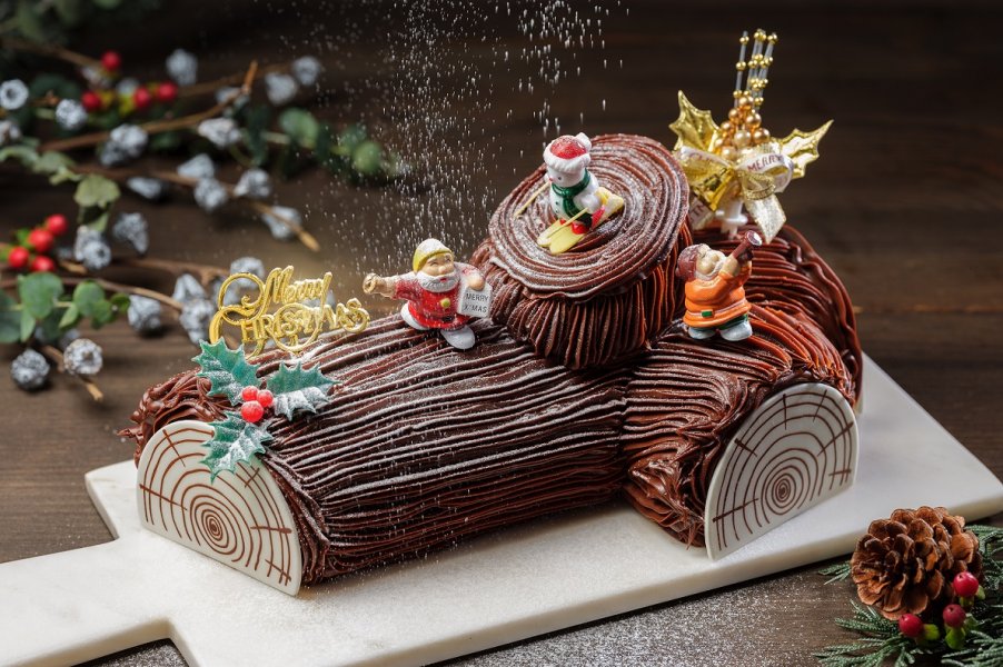 Mini Chocolate Amaretto Yule Logs