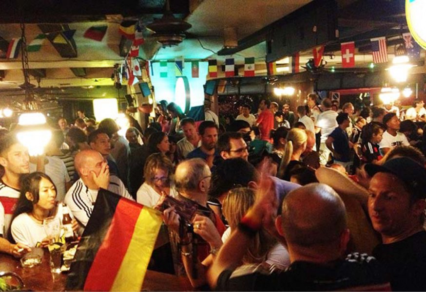 Never miss a match this World Cup at these top Bangkok sports bars