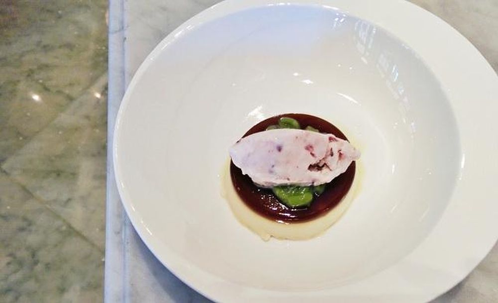 Coconut pannacotta with red bean ice cream, Ujong