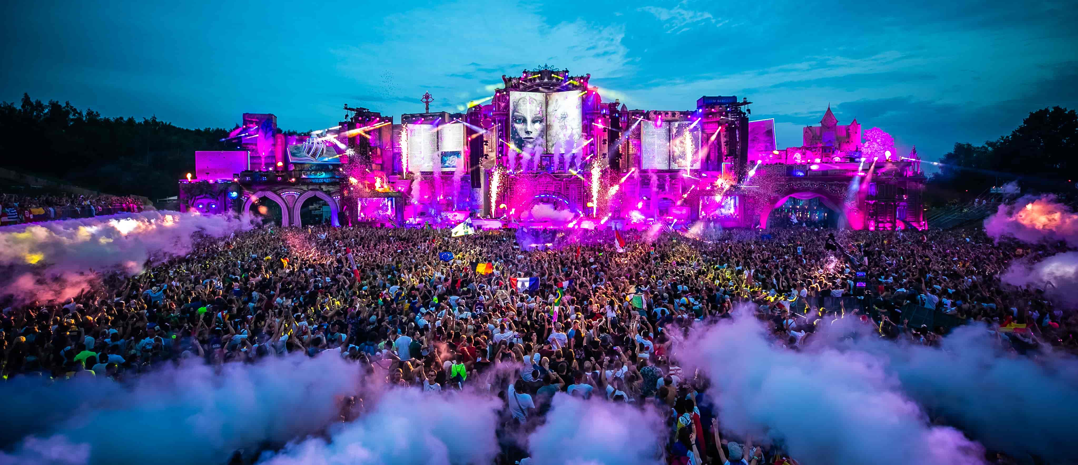 The world’s biggest electronic music festival goes global, and virtual
